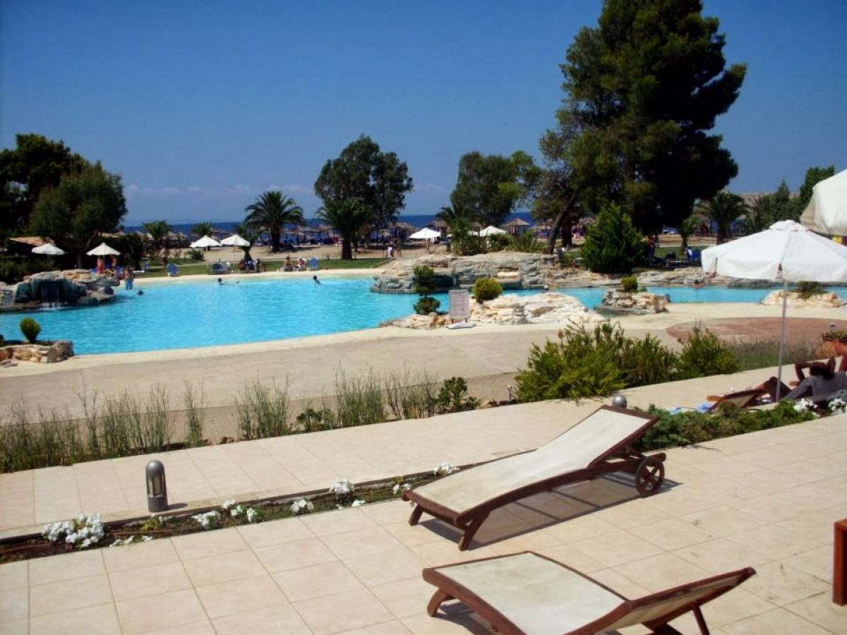 imagini hotel SITHONIA PORTO CARRAS